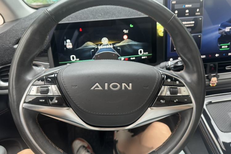Used AION V 2022 Plus 80 Leader Edition Ternary Lithium Interior 5