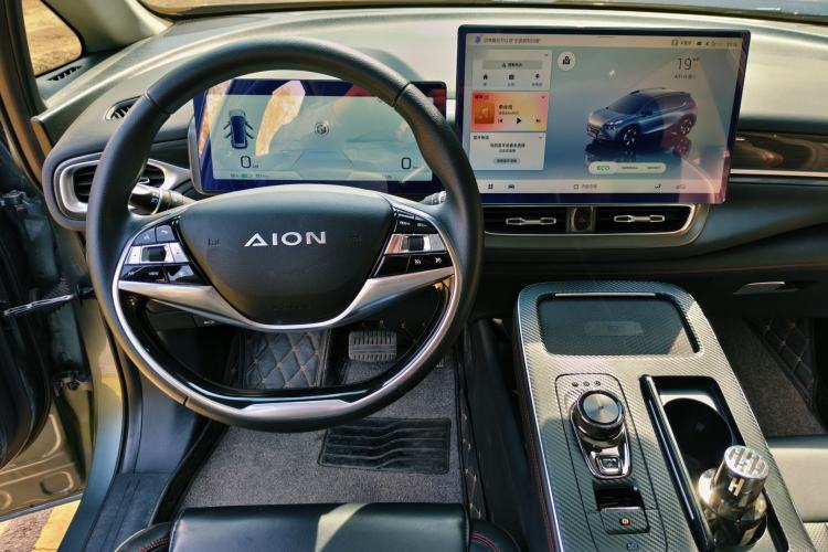 Used AION V 2022 Plus 80 Executive Edition Ternary Lithium Interior 6