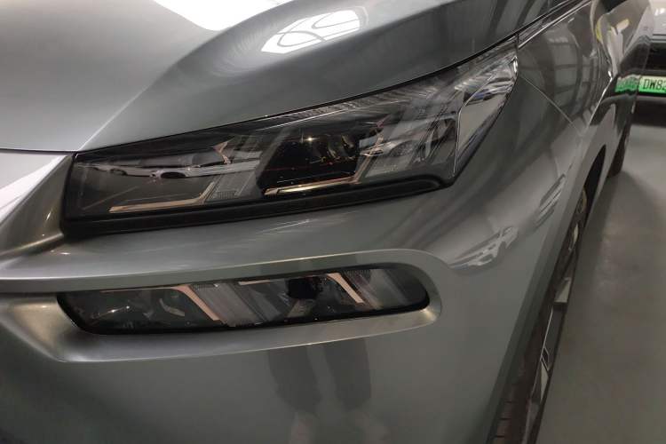 Used AION V 2022 Plus 80 Executive Edition Ternary Lithium Left Front Headlight