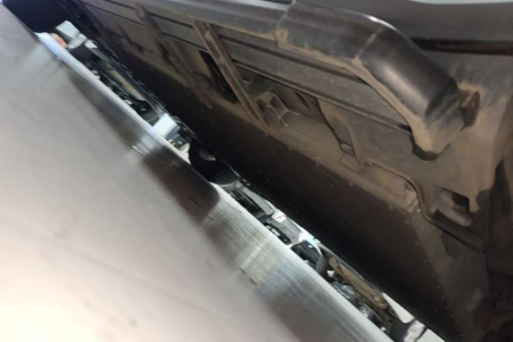 Used AION V 2022 Plus 70 Smart Edition Ternary Lithium Left Side Sill