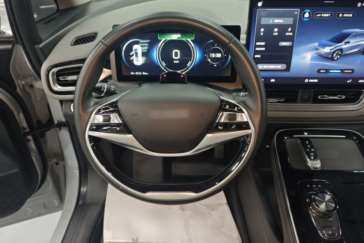 Used AION V 2022 Plus 70 Smart Technology Edition Ternary Lithium Steering Wheel