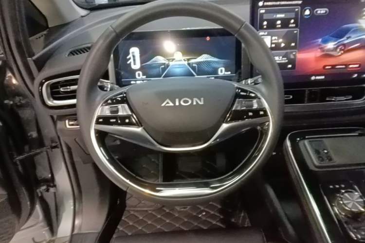 Used AION V 2022 Plus 70 Executive Edition Lithium Iron Phosphate Steering Wheel