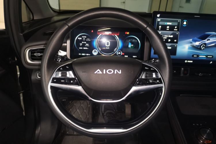 Used AION V 2022 Plus 80 Executive Edition Ternary Lithium Steering Wheel