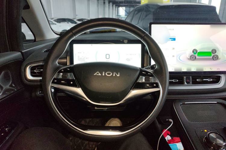 Used AION V 2022 Plus 80 Executive Edition Ternary Lithium Steering Wheel