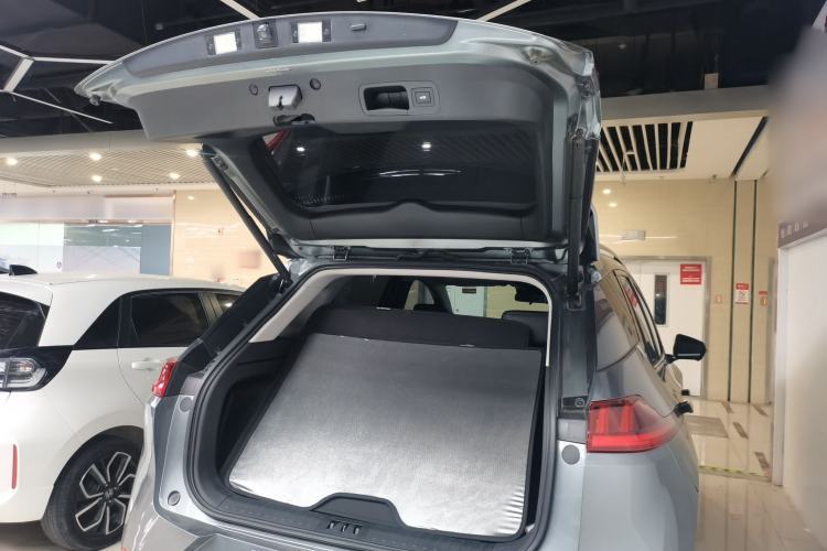 Used AION V 2022 Plus 80 Executive Edition Ternary Lithium Trunk