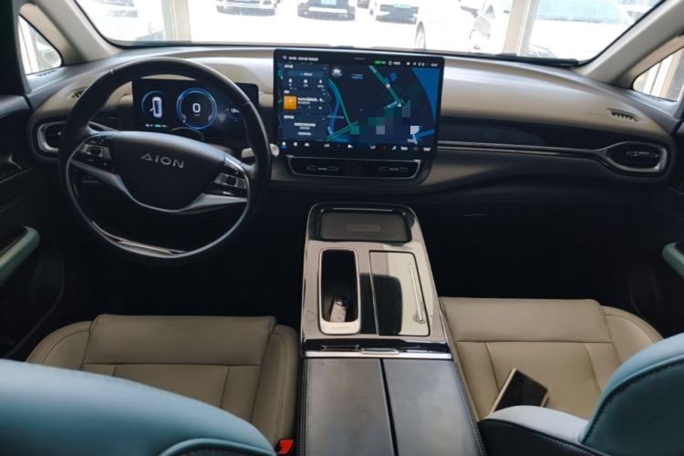 Used AION V 2022 Plus 70 Smart Technology Edition Ternary Lithium Center Console