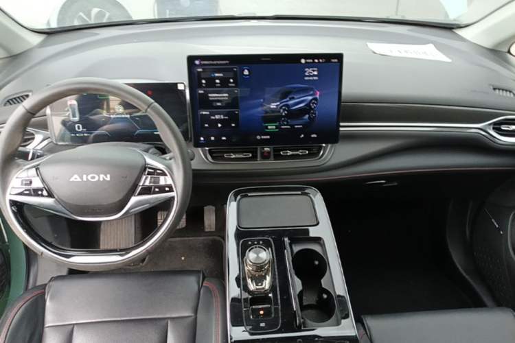 Used AION V 2022 Plus 80 Executive Edition Ternary Lithium Center Console