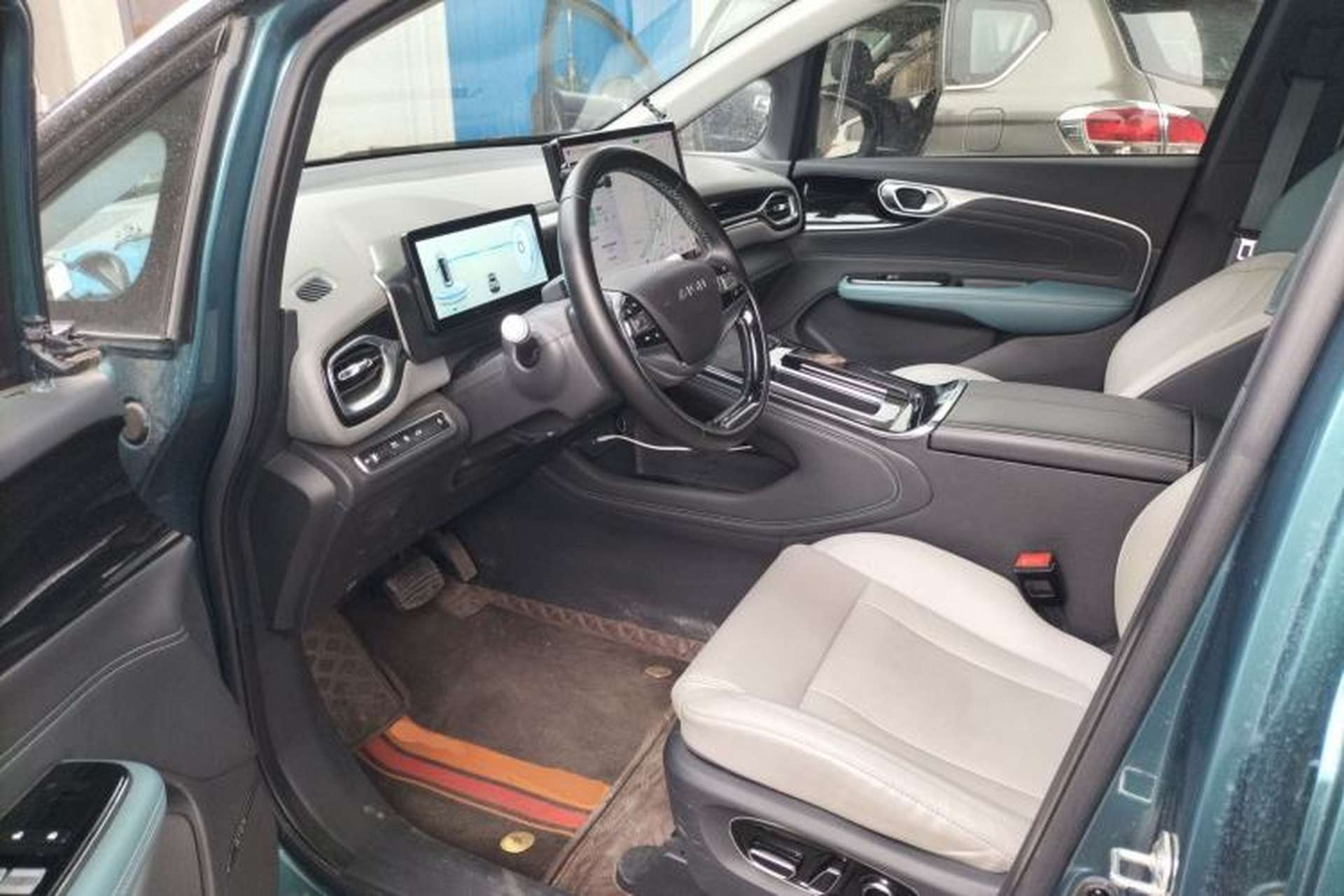 Used AION V 2022 Plus 70 Executive Edition Ternary Lithium Driver Seat