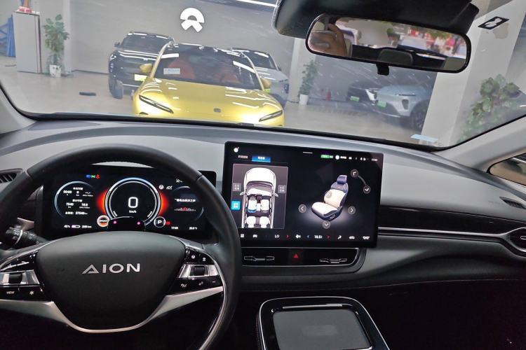 Used AION V 2022 Plus 80 Leader Edition Ternary Lithium Interior 2