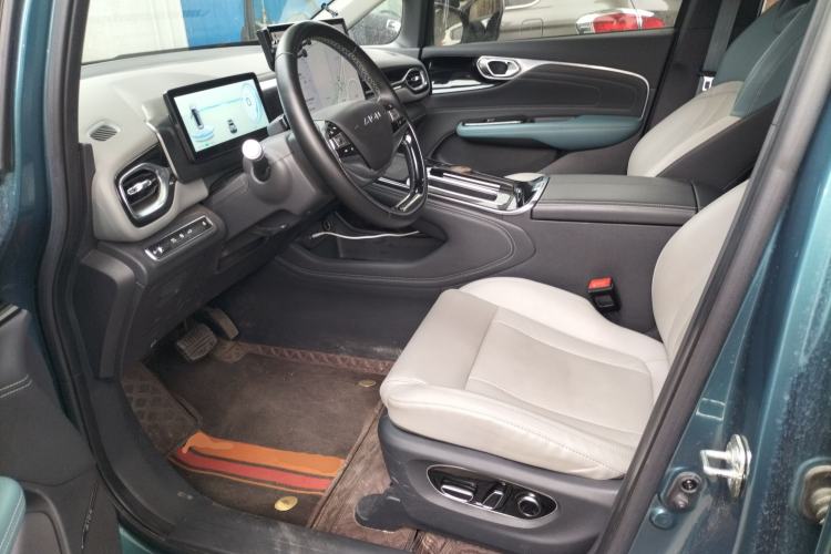 Used AION V 2022 Plus 70 Executive Edition Ternary Lithium Left Front Seat