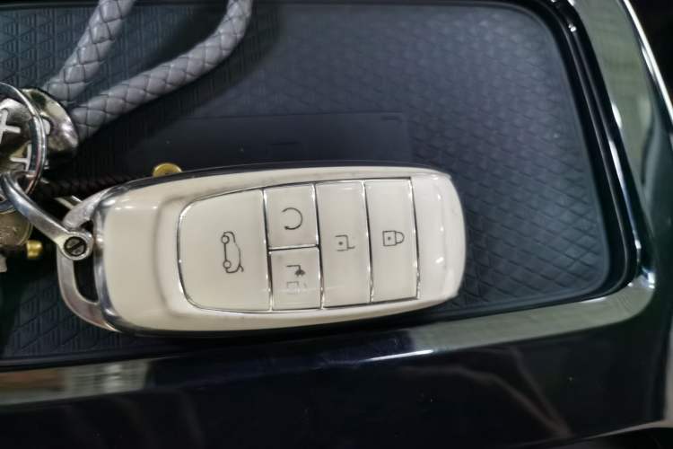 Used AION V 2022 Plus 70 Smart Technology Edition Ternary Lithium Vehicle Key