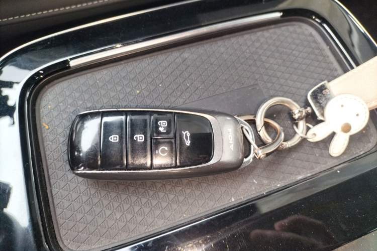 Used AION V 2022 Plus 70 Executive Edition Ternary Lithium Vehicle Key