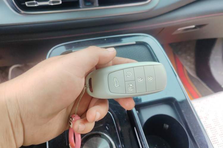Used AION V 2022 Plus 70 Smart Technology Edition Ternary Lithium Vehicle Key