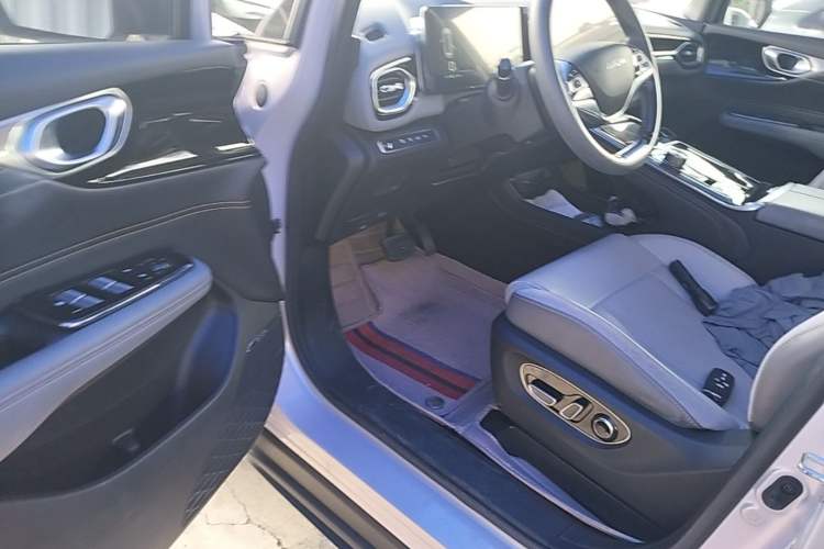 Used AION V 2022 Plus 70 Smart Edition Ternary Lithium Driver Seat
