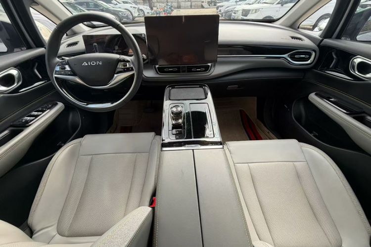 Used AION V 2022 Plus 70 Smart Edition Ternary Lithium Interior 2