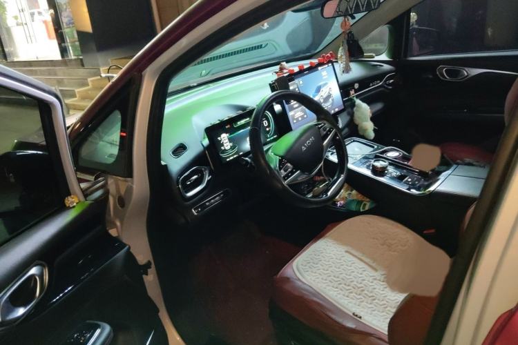 Used AION V 2022 Plus 70 Smart Edition Ternary Lithium Interior 3