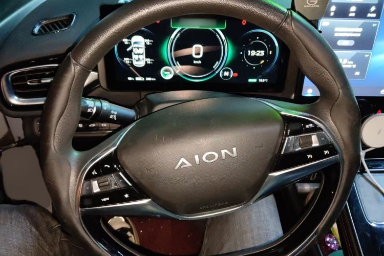 Used AION V 2022 Plus 70 Smart Edition Ternary Lithium Steering Wheel