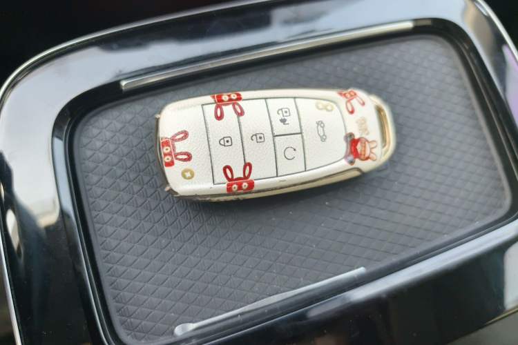 Used AION V 2022 Plus 80 Leader Edition Ternary Lithium Vehicle Key