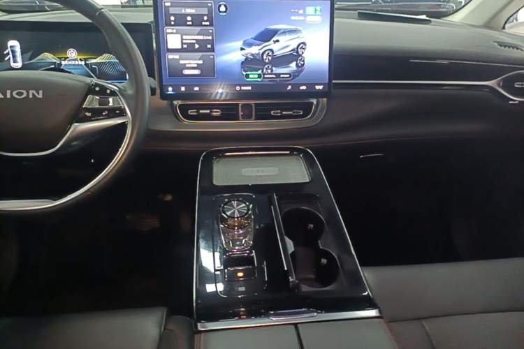 Used AION V 2022 Plus 70 Smart Technology Edition Ternary Lithium Audio And AC Panel