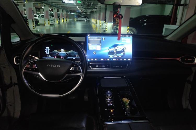 Used AION V 2022 Plus 70 Smart Technology Edition Ternary Lithium Center Console