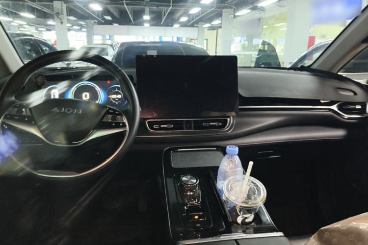 Used AION V 2022 Plus 70 Smart Edition Ternary Lithium Center Console