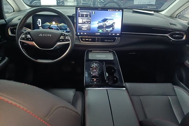 Used AION V 2022 Plus 70 Smart Technology Edition Ternary Lithium Center Console