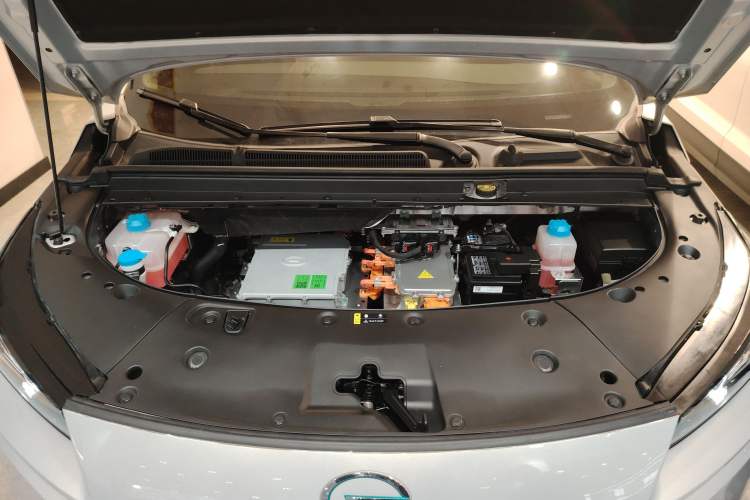Used AION V 2022 Plus 80 Leader Edition Ternary Lithium Engine Bay