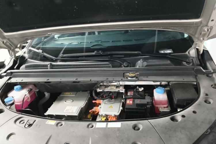 Used AION V 2022 Plus 70 Smart Edition Ternary Lithium Engine Bay