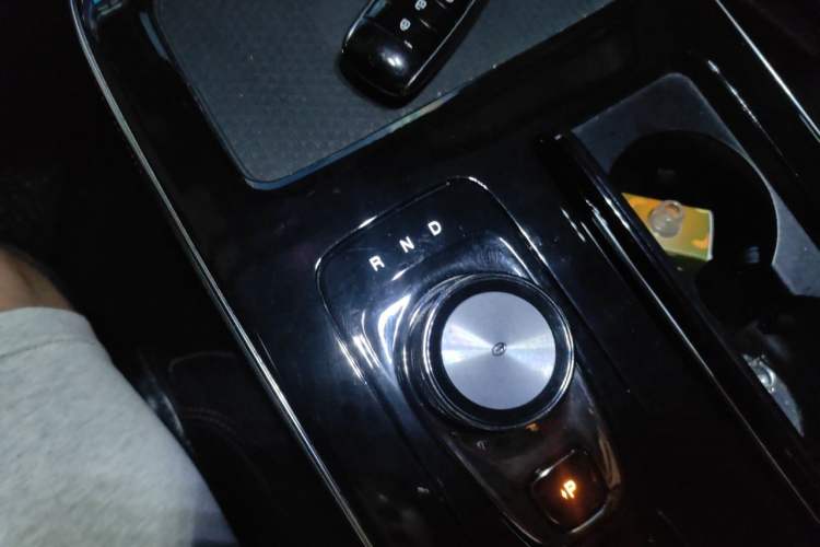 Used AION V 2022 Plus 70 Smart Technology Edition Ternary Lithium Gear Lever