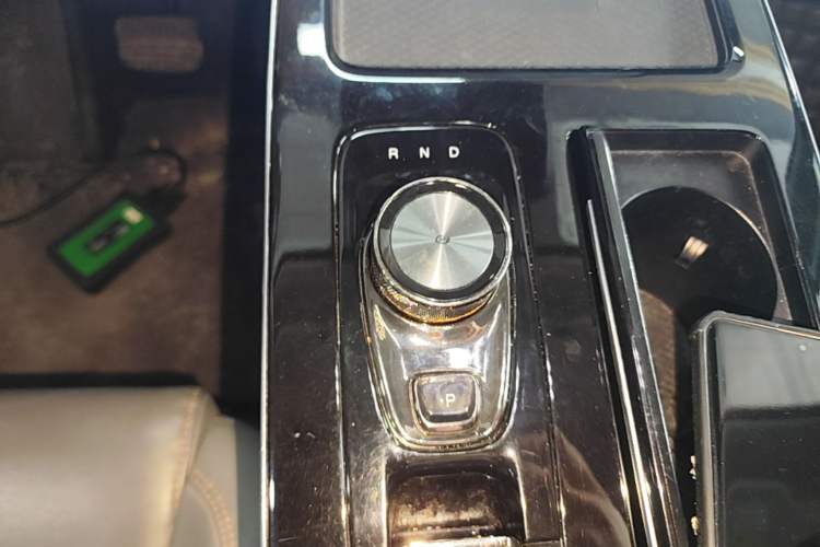 Used AION V 2022 Plus 70 Smart Technology Edition Ternary Lithium Gear Lever