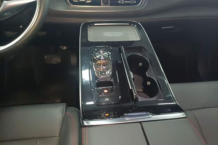 Used AION V 2022 Plus 70 Smart Technology Edition Ternary Lithium Gear Lever