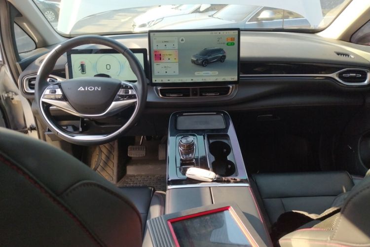 Used AION V 2022 Plus 70 Smart Technology Edition Ternary Lithium Interior 2