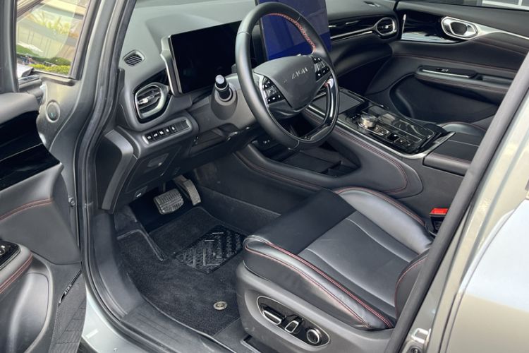 Used AION V 2022 Plus 70 Smart Technology Edition Ternary Lithium Interior 4