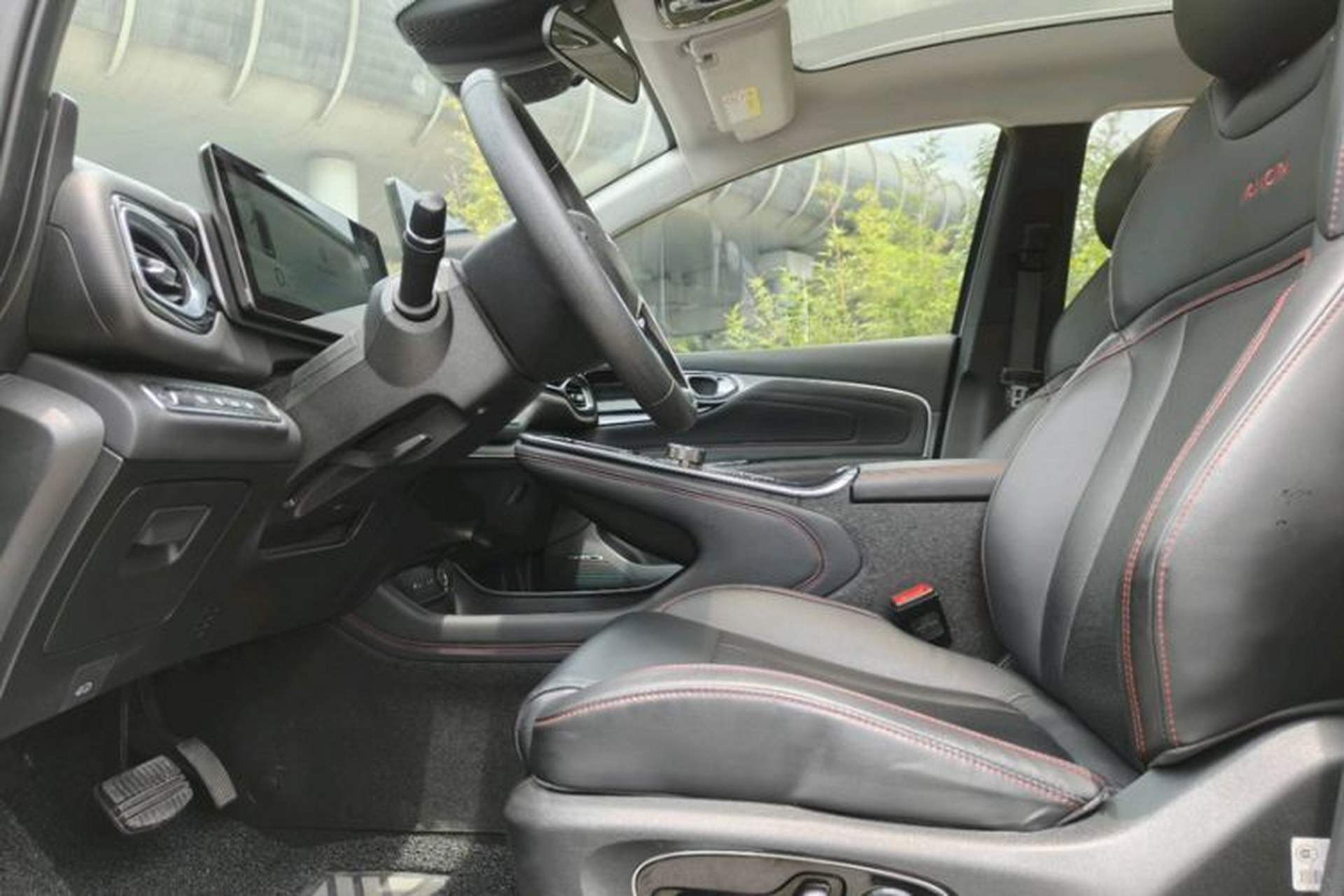 Used AION V 2022 Plus 70 Smart Edition Ternary Lithium Interior 5
