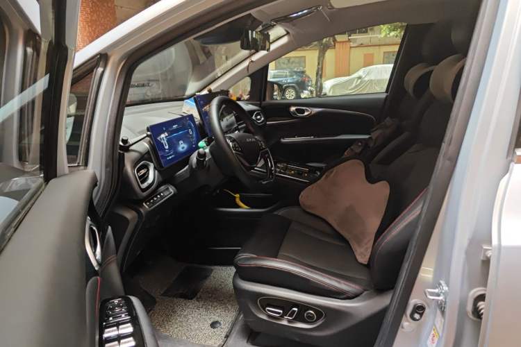 Used AION V 2022 Plus 70 Smart Technology Edition Ternary Lithium Left Front Seat