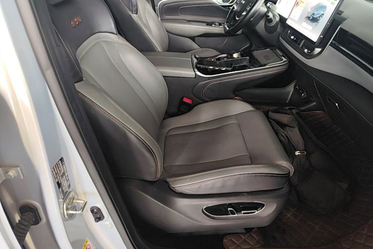 Used AION V 2022 Plus 70 Smart Technology Edition Ternary Lithium Right Front Seat