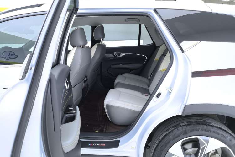 Used AION V 2022 Plus 80 Executive Edition Ternary Lithium Right Rear Seat