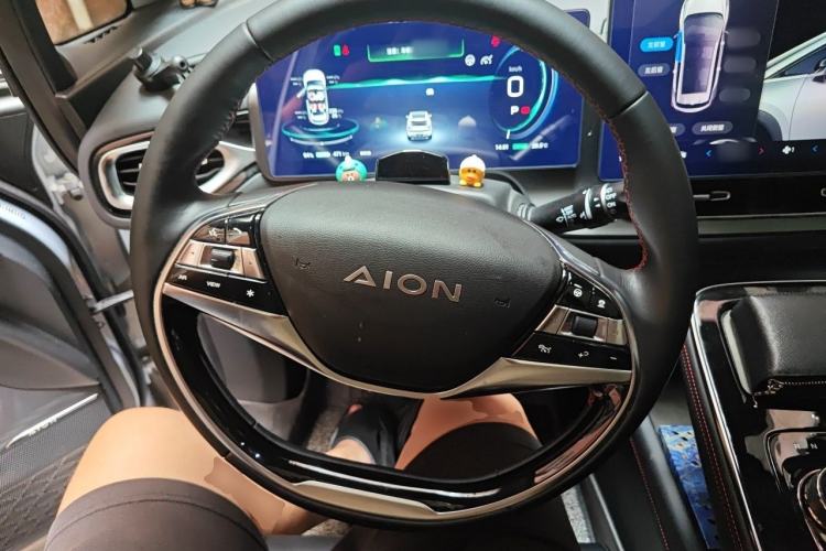 Used AION V 2022 Plus 70 Smart Technology Edition Ternary Lithium Steering Wheel