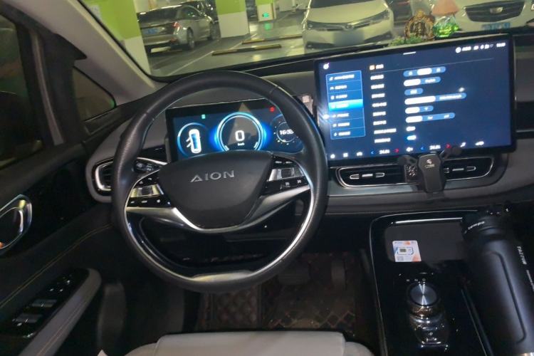 Used AION V 2022 Plus 70 Smart Edition Ternary Lithium Steering Wheel