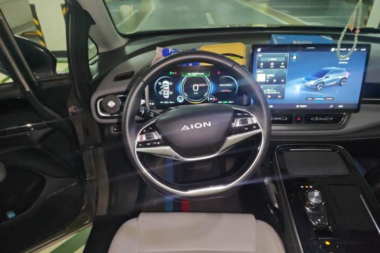Used AION V 2022 Plus 70 Smart Edition Ternary Lithium Steering Wheel