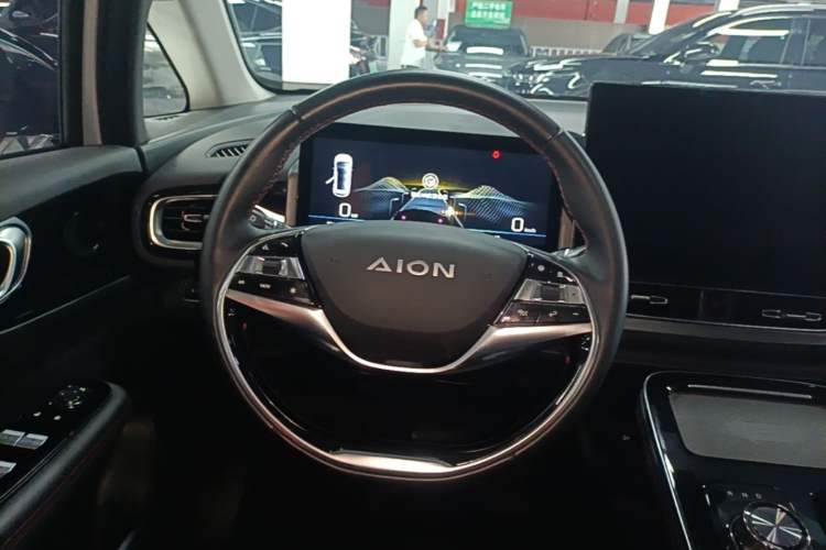 Used AION V 2022 Plus 70 Smart Technology Edition Ternary Lithium Steering Wheel