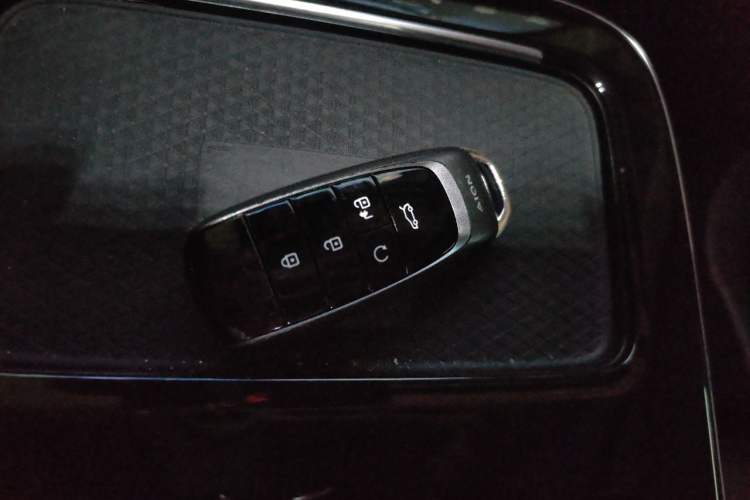 Used AION V 2022 Plus 70 Smart Technology Edition Ternary Lithium Vehicle Key