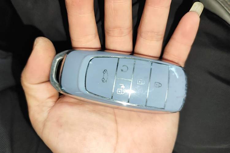 Used AION V 2022 Plus 70 Smart Technology Edition Ternary Lithium Vehicle Key