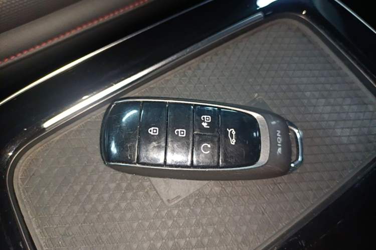 Used AION V 2022 Plus 70 Smart Technology Edition Ternary Lithium Vehicle Key