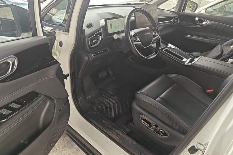 Used AION V 2022 Plus 70 Smart Edition Ternary Lithium Driver Seat