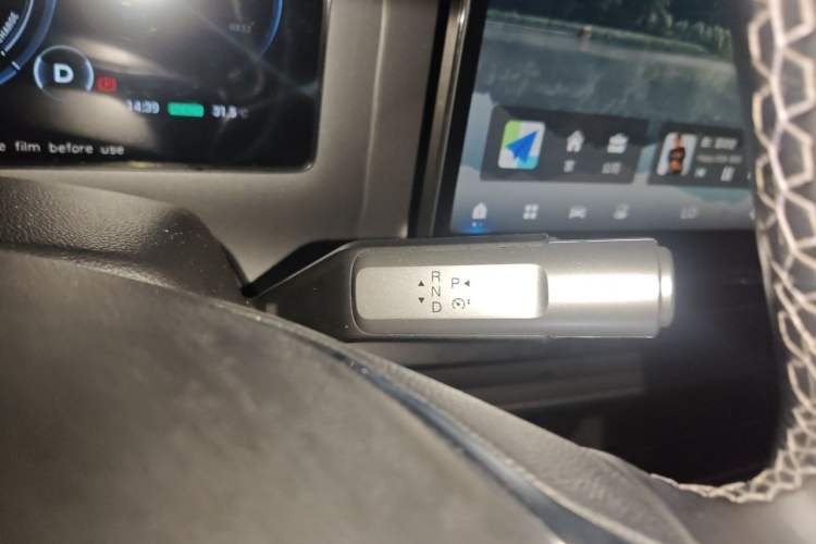 Used AION V 2022 Plus 70 Smart Edition Ternary Lithium Gear Lever