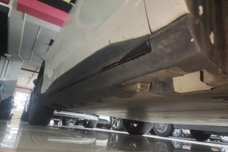 Used AION V 2022 Plus 70 Smart Edition Ternary Lithium Right Side Sill
