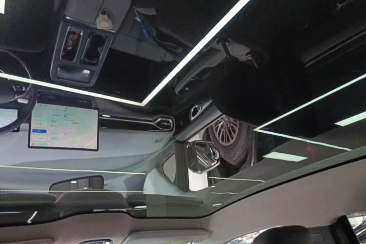 Used AION V 2023 Plus 70 Smart Edition Lithium Iron Phosphate Headliner