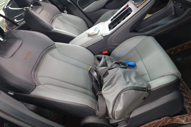 Used AION V 2023 Plus 70 Smart Edition Lithium Iron Phosphate Right Front Seat