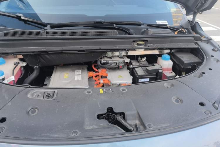 Used AION V 2023 Plus 70 Smart Edition Ternary Lithium Engine Bay